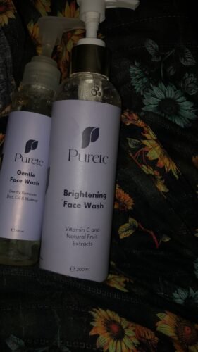 Instant Brightening Face Wash - 200ML photo review